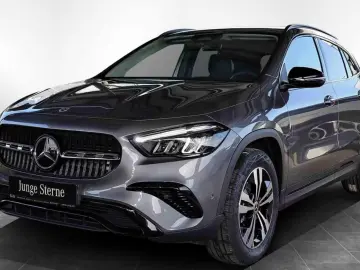 MERCEDES-BENZ GLA 180