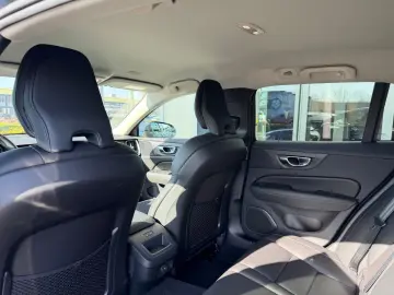 VOLVO V60 B4 AWD CC Navi SHZ ACC AHK 360