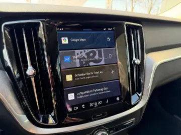 VOLVO V60 B4 AWD CC Navi SHZ ACC AHK 360