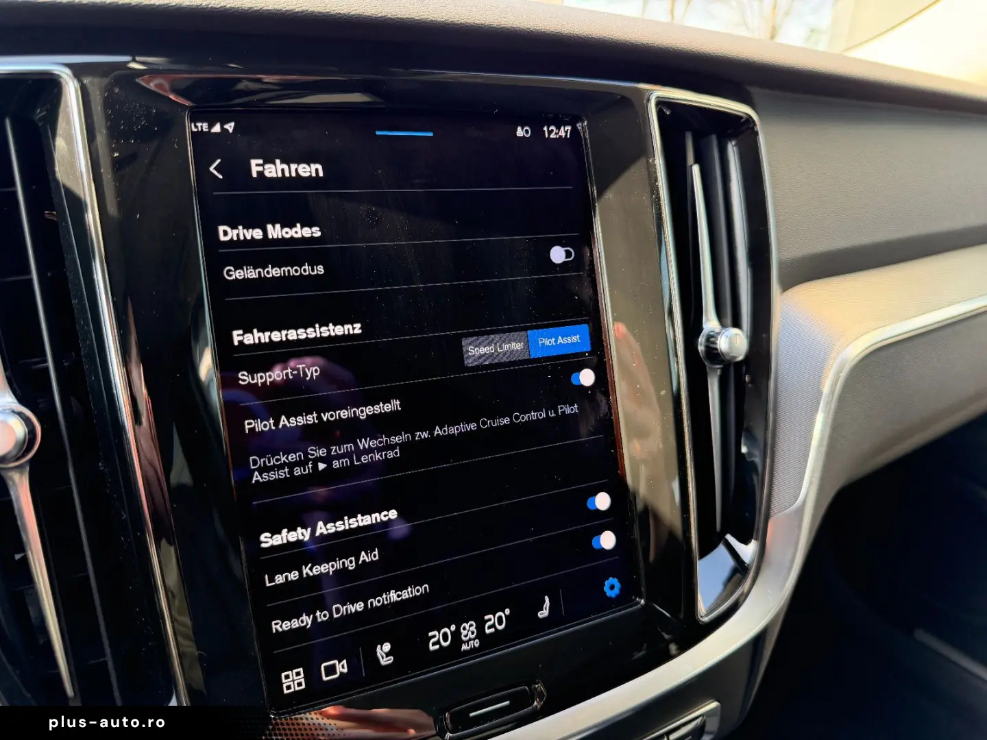 VOLVO V60 B4 AWD CC Navi SHZ ACC AHK 360