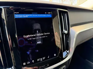 VOLVO V60 B4 AWD CC Navi SHZ ACC AHK 360