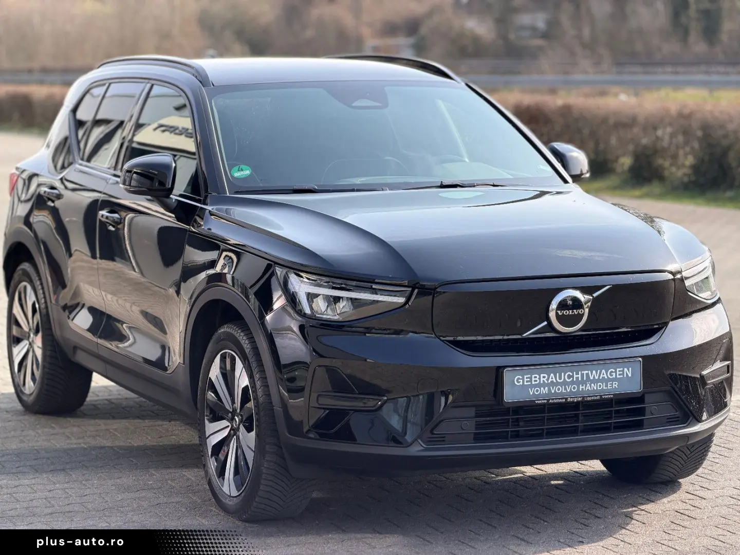 VOLVO XC40 Recharge Navi Shz Kamera AHK Textil Connect