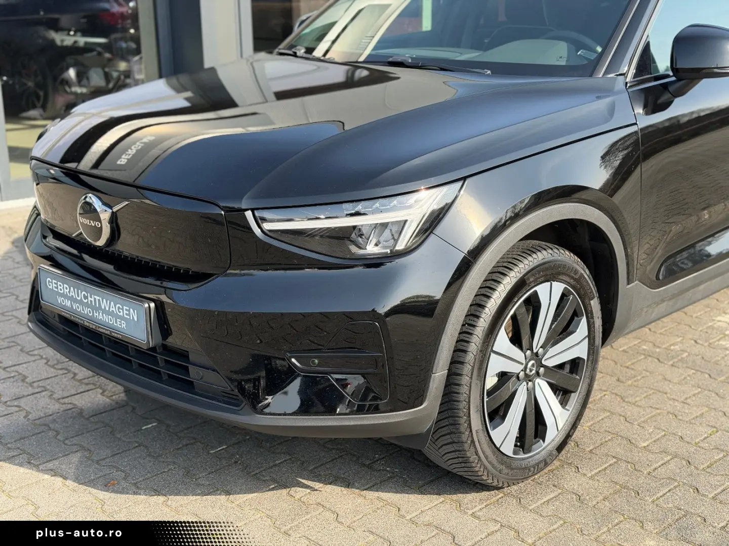 VOLVO XC40 Recharge Navi Shz Kamera AHK Textil Connect