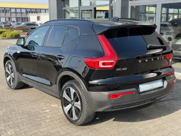 VOLVO XC40 Recharge Navi Shz Kamera AHK Textil Connect
