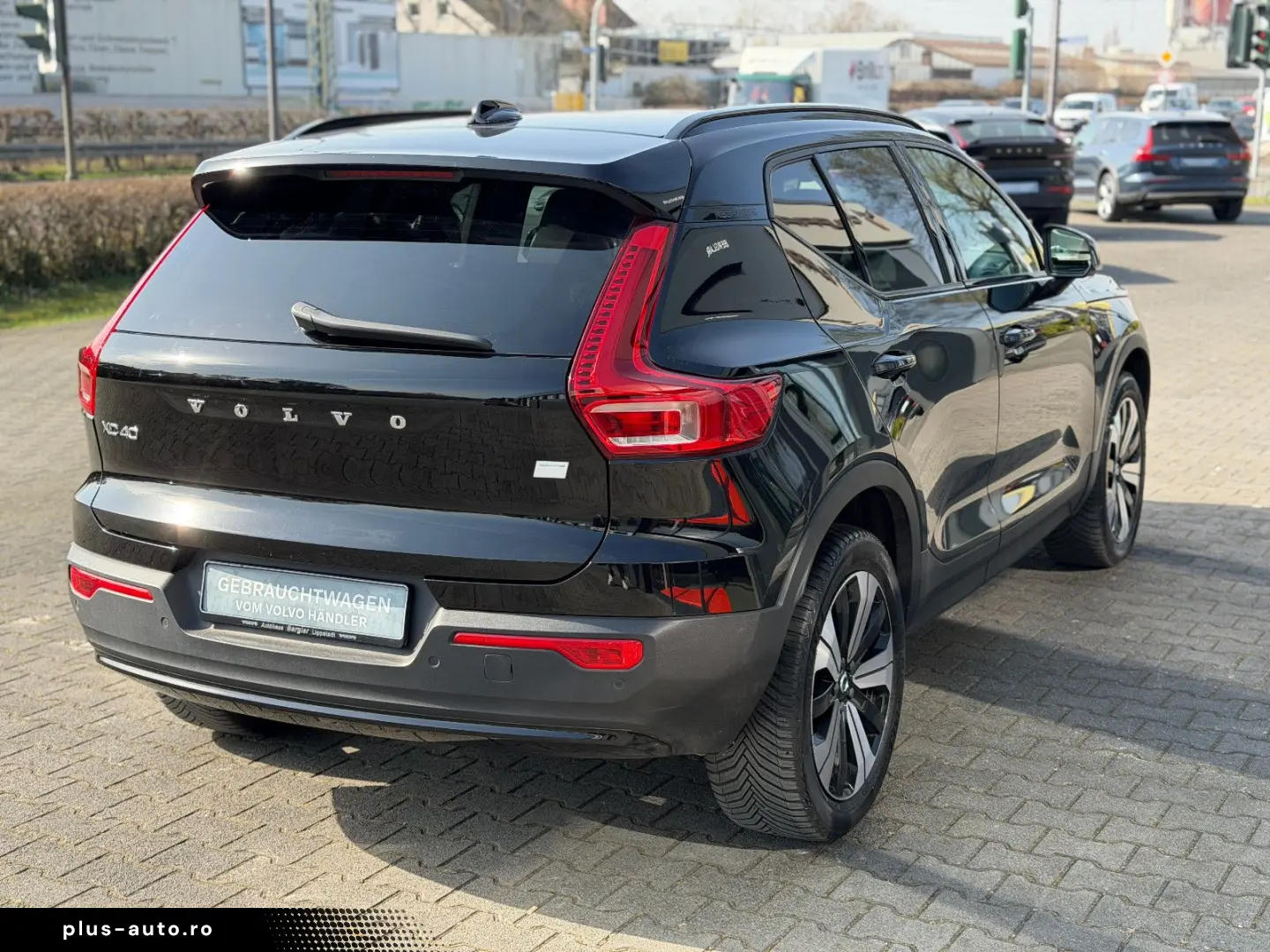 VOLVO XC40 Recharge Navi Shz Kamera AHK Textil Connect