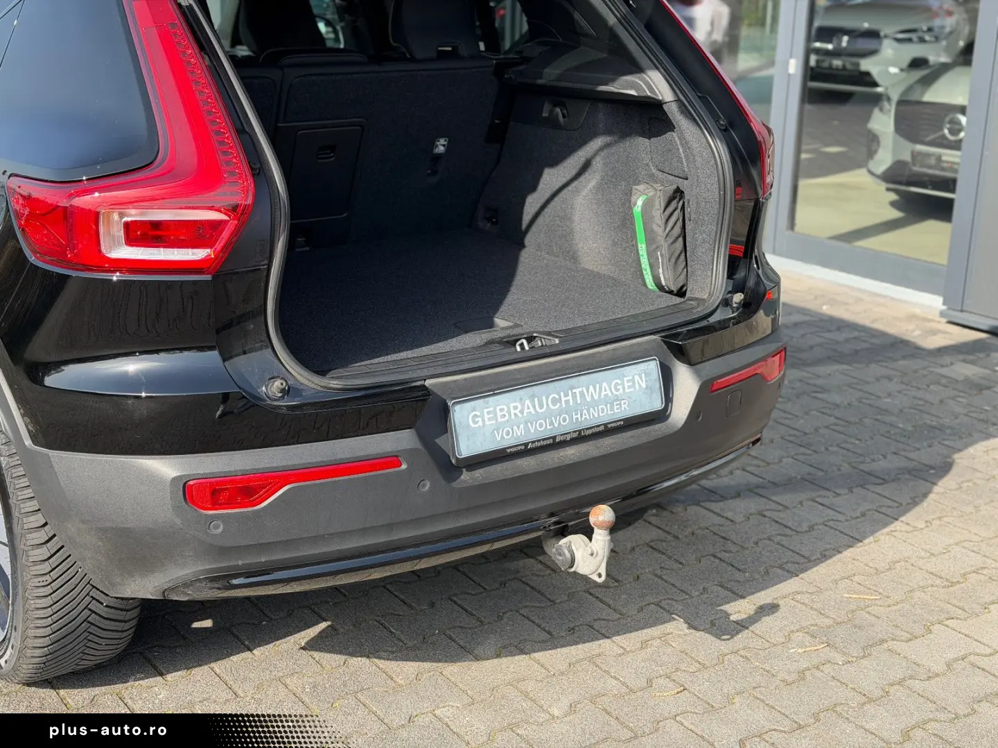 VOLVO XC40 Recharge Navi Shz Kamera AHK Textil Connect