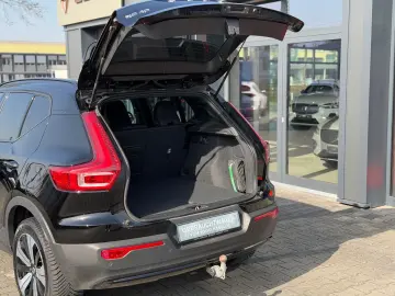 VOLVO XC40 Recharge Navi Shz Kamera AHK Textil Connect