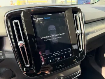 VOLVO XC40 Recharge Navi Shz Kamera AHK Textil Connect
