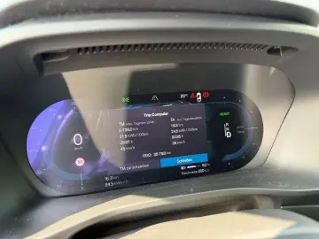 VOLVO XC40 Recharge Navi Shz Kamera AHK Textil Connect