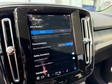VOLVO XC40 Recharge Navi Shz Kamera AHK Textil Connect