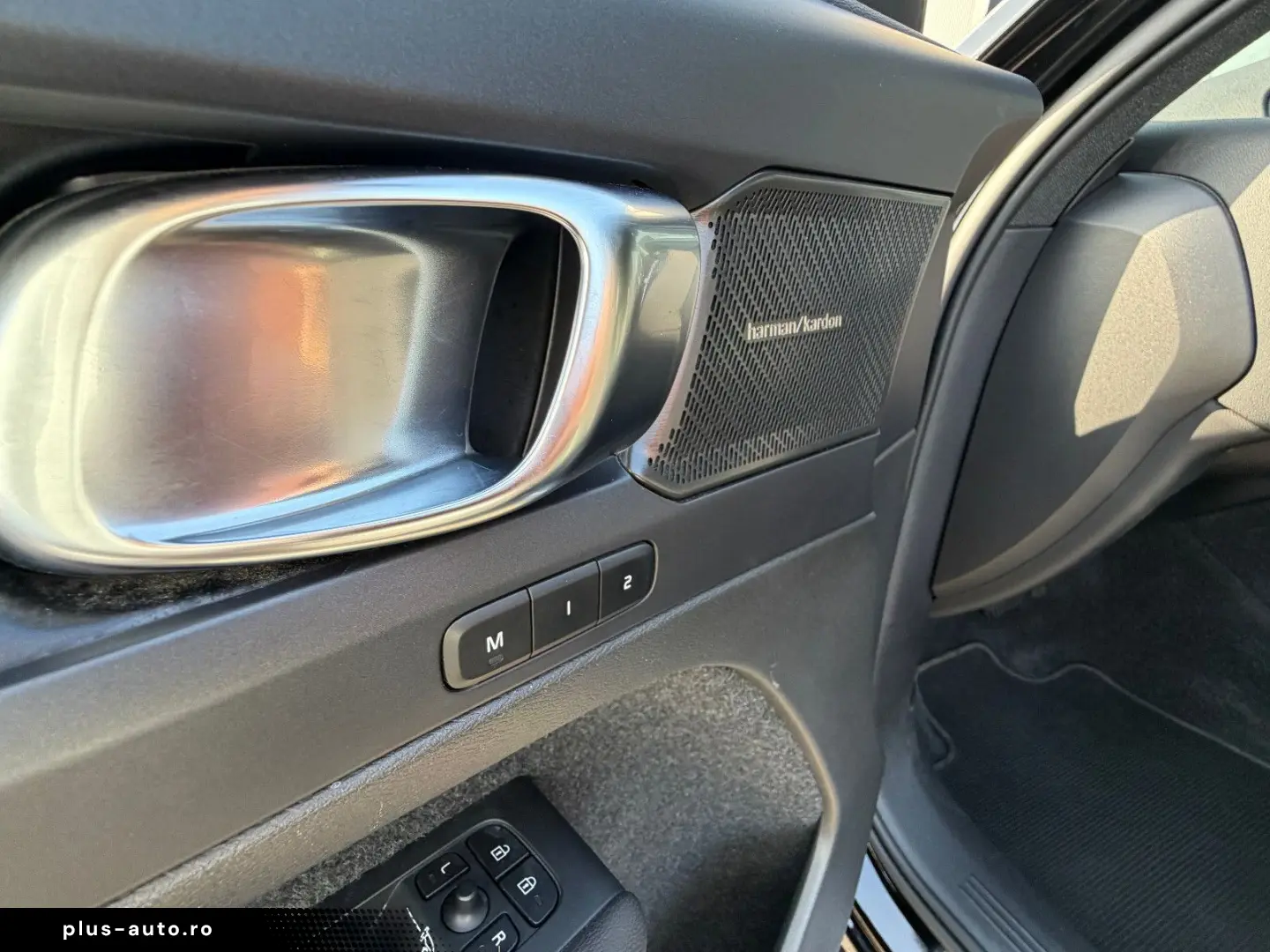 VOLVO C40Ultimate AWD Twin ACC 360  TotW H K