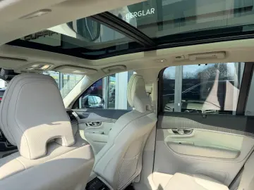 VOLVO XC90 T8 Rech. Ultimate Bright Pano H K 360