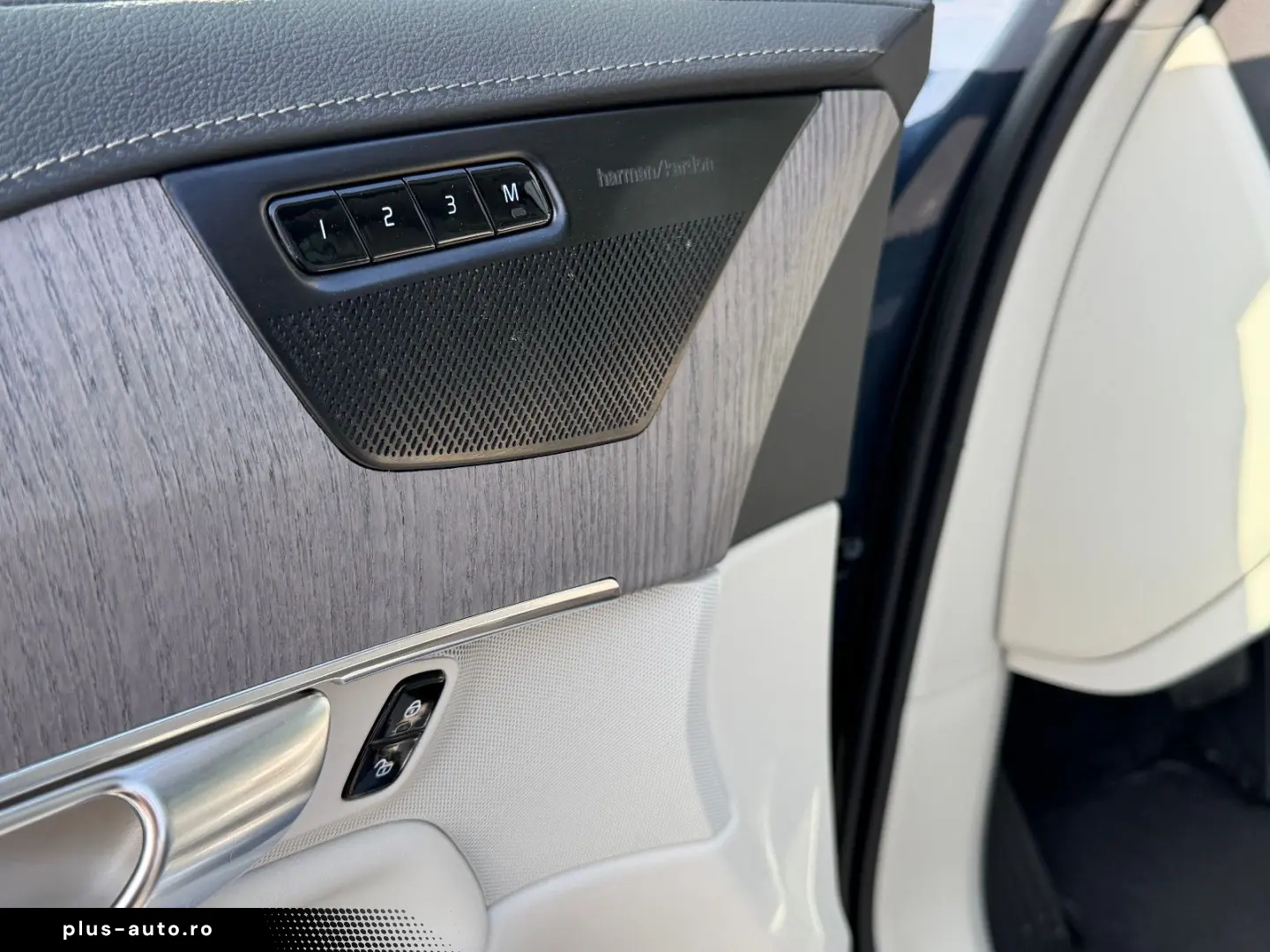 VOLVO XC90 T8 Rech. Ultimate Bright Pano H K 360