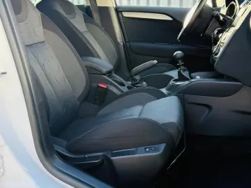 Citroen C4   Fab. 09.2014  1.6 DIESEL 116 CP cp   Euro 5