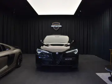 Alfa Romeo Stelvio 2.9 V6 Turbo AWD AT8 Quadrifoglio
