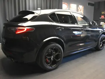 Alfa Romeo Stelvio 2.9 V6 Turbo AWD AT8 Quadrifoglio