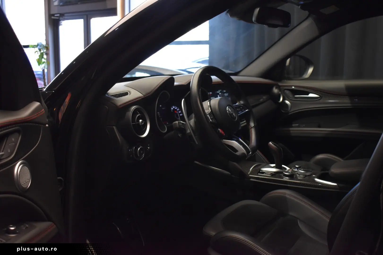 Alfa Romeo Stelvio 2.9 V6 Turbo AWD AT8 Quadrifoglio