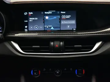 Alfa Romeo Stelvio 2.9 V6 Turbo AWD AT8 Quadrifoglio