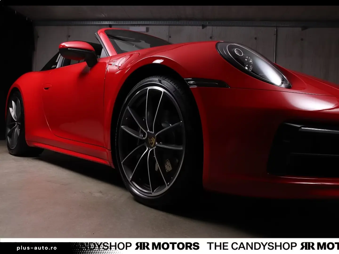 Porsche 911 Targa 4  Race Tex Guardian Red