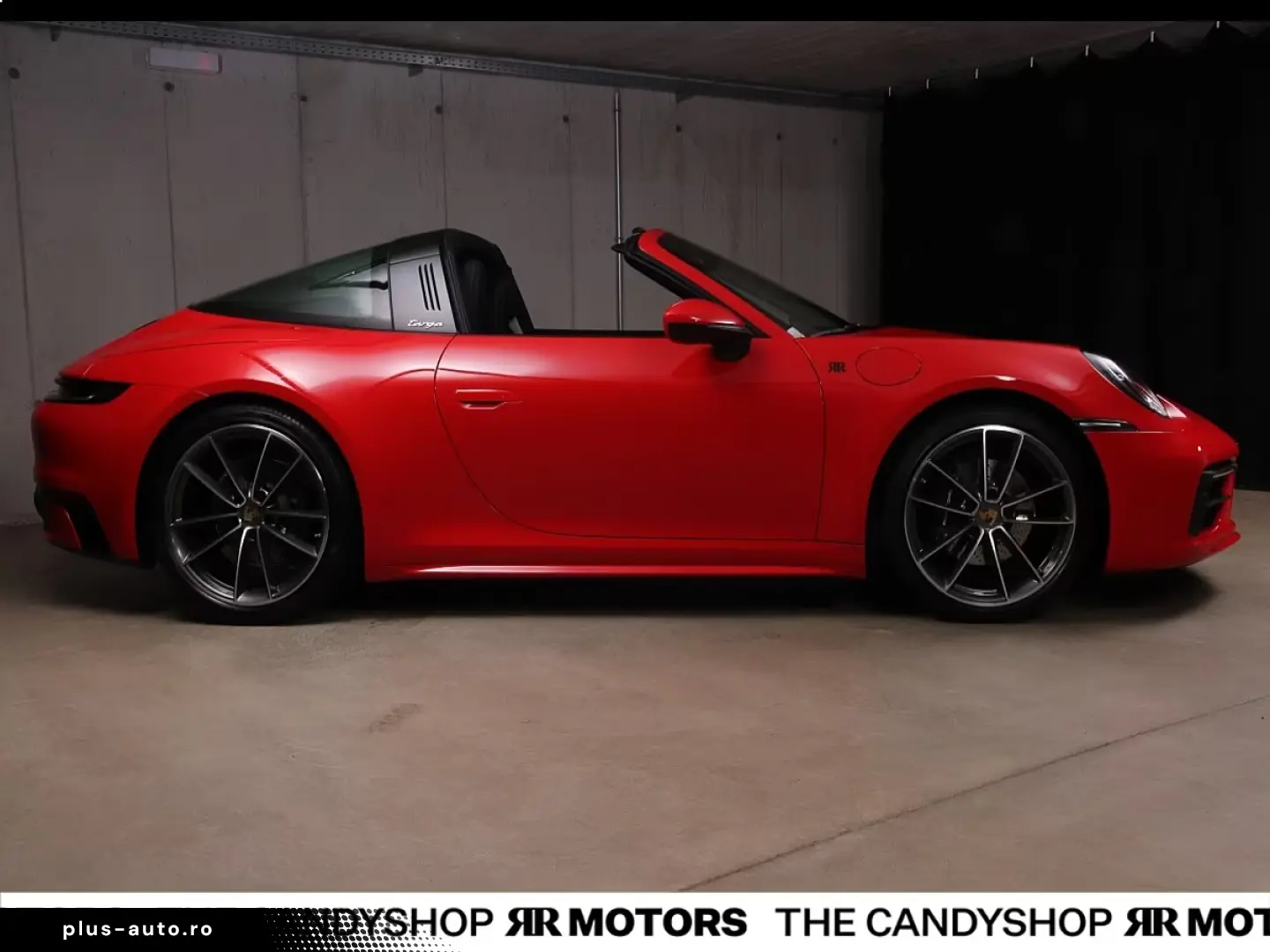 Porsche 911 Targa 4  Race Tex Guardian Red