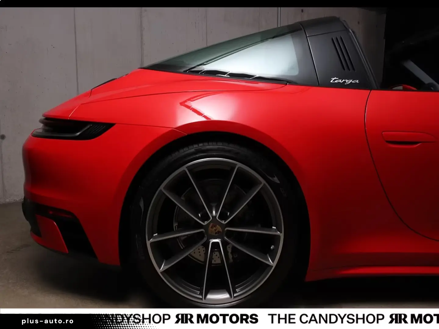 Porsche 911 Targa 4  Race Tex Guardian Red