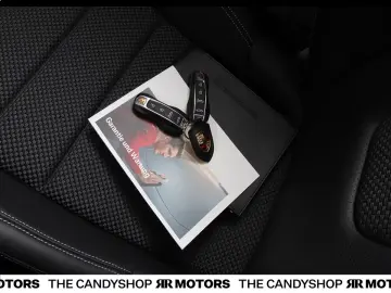 Porsche 911 Targa 4  Race Tex Guardian Red