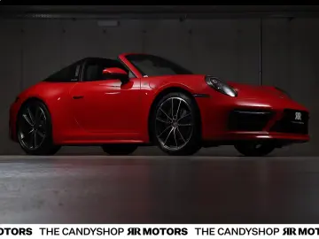 Porsche 911 Targa 4  Race Tex Guardian Red