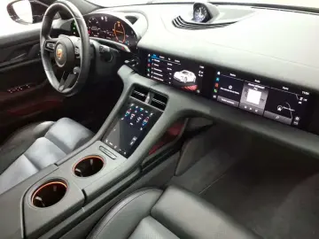 PORSCHE Taycan 4S Cross Turismo Sport Chrono