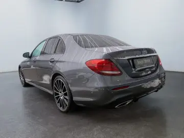 MERCEDES-BENZ E 220 d 4M AMG Night Multibeam Kamera &hellip;