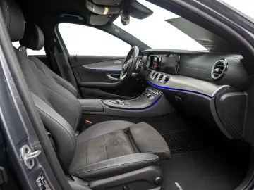 MERCEDES-BENZ E 220 d 4M AMG Night Multibeam Kamera &hellip;