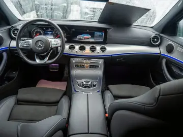 MERCEDES-BENZ E 220 d 4M AMG Night Multibeam Kamera &hellip;