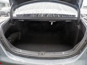 MERCEDES-BENZ E 220 d 4M AMG Night Multibeam Kamera &hellip;