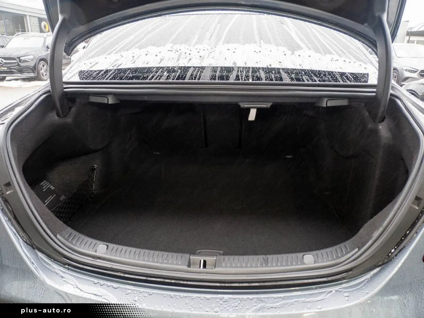 MERCEDES-BENZ E 220 d 4M AMG Night Multibeam Kamera &hellip;