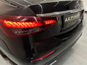 MERCEDES-BENZ E300d 4M  1. HAND NIGHT PAKET MASSAGE SITZ