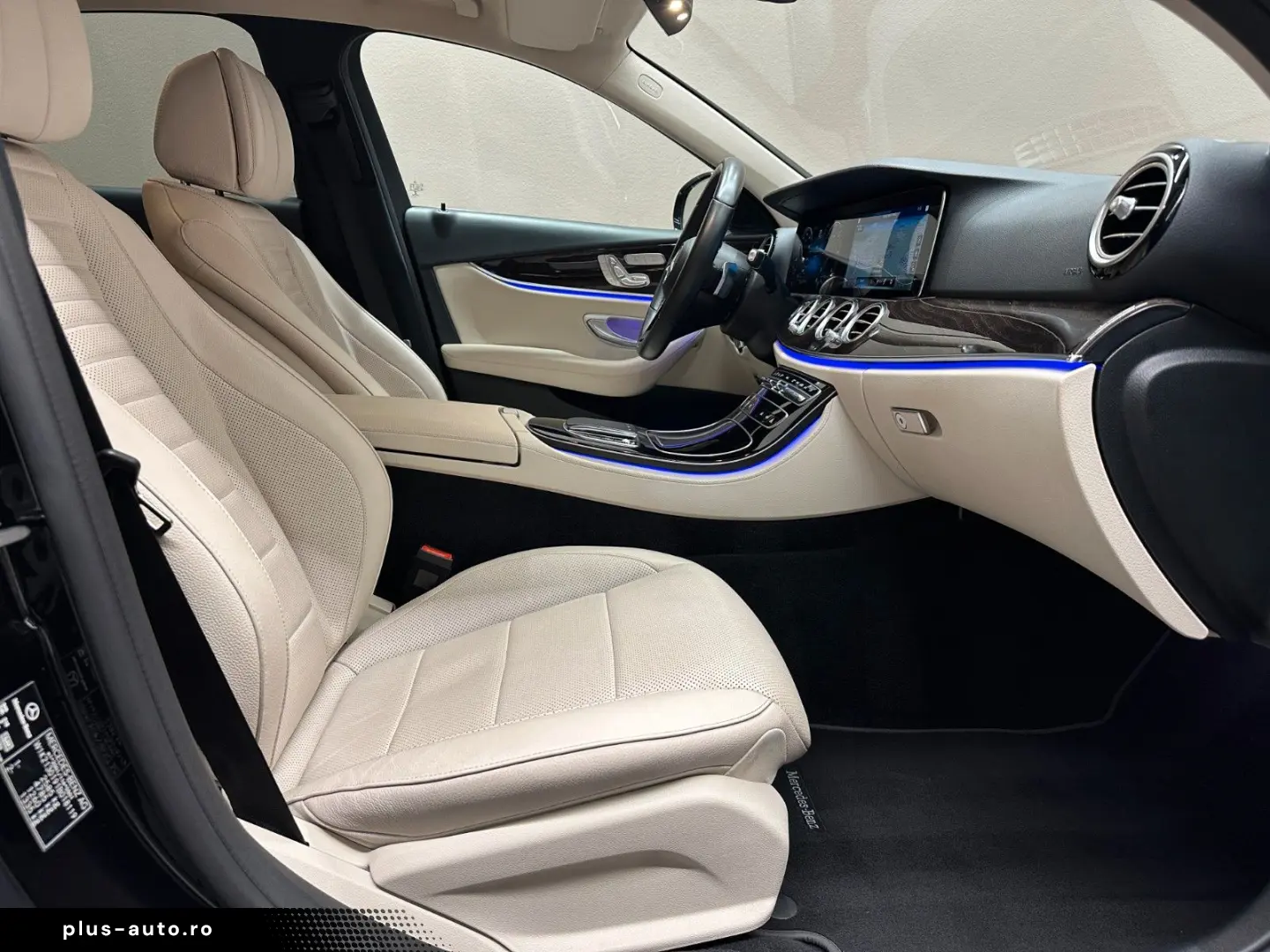 MERCEDES-BENZ E300d 4M  1. HAND NIGHT PAKET MASSAGE SITZ