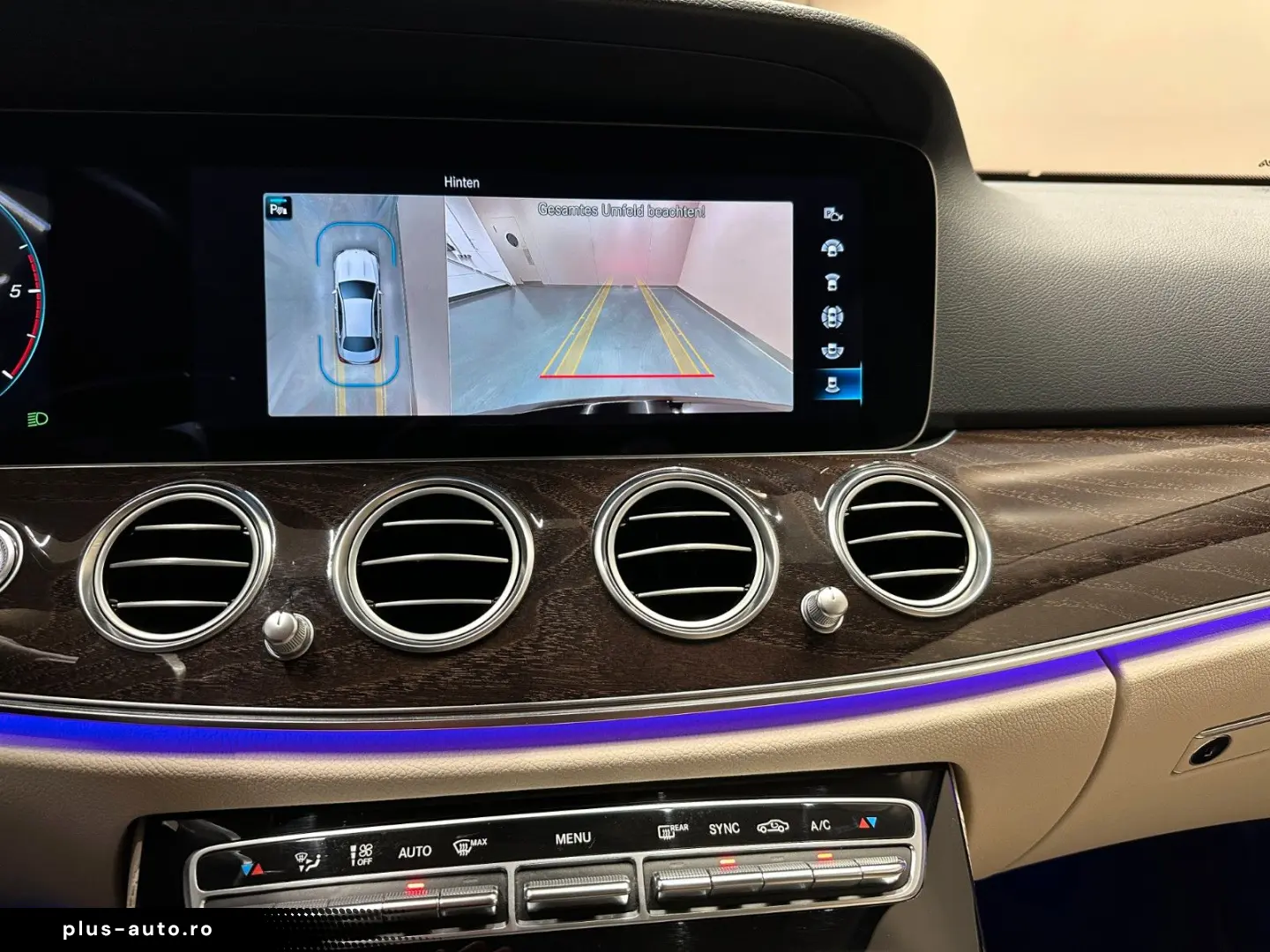 MERCEDES-BENZ E300d 4M  1. HAND NIGHT PAKET MASSAGE SITZ