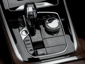 BMW X5 xDrive40d M SPORT HuD H K PANO HuD DA PROF 36