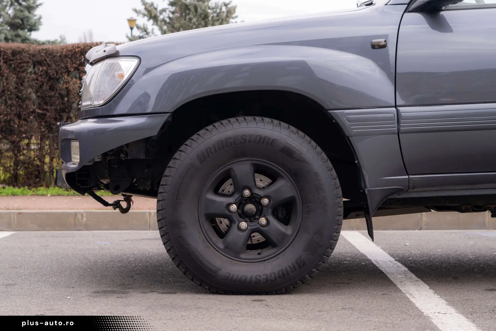 Toyota Land Cruiser V8_SaharaEdition