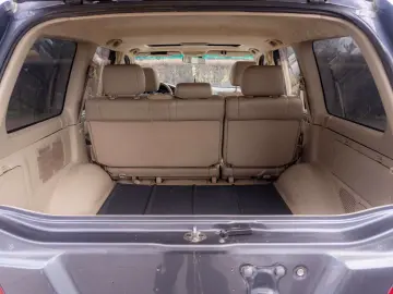 Toyota Land Cruiser V8_SaharaEdition