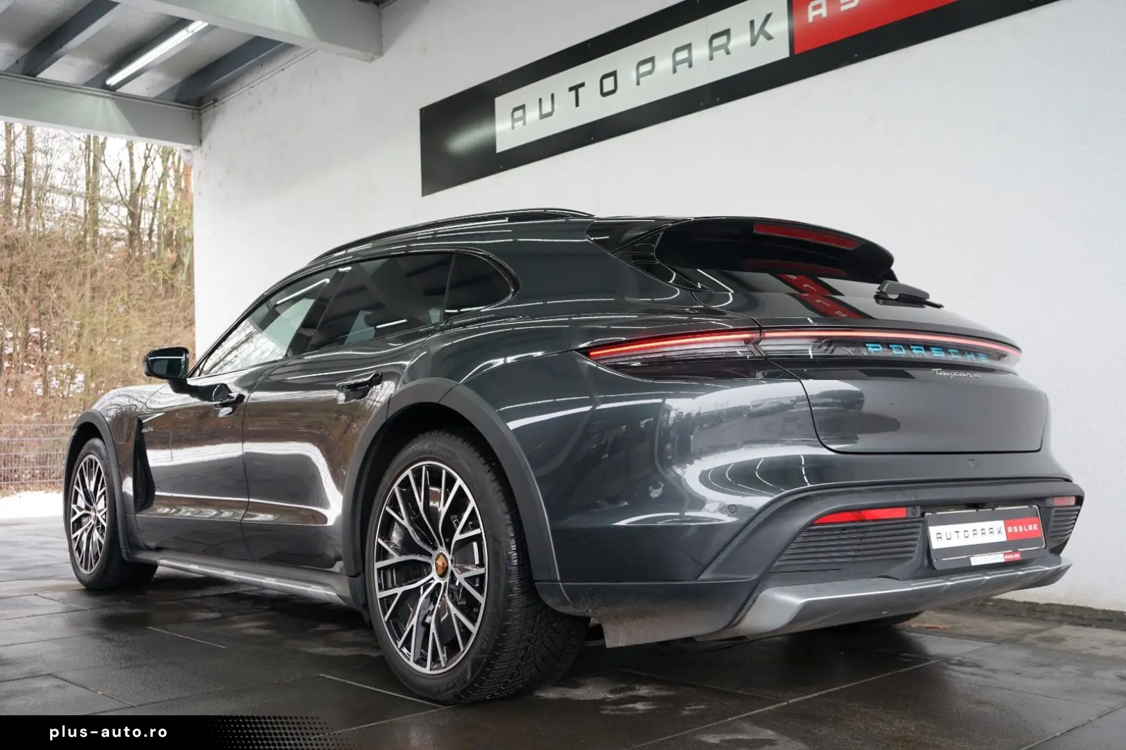 PORSCHE Taycan Cross Turismo 4 P-Display PANO Sitzklima