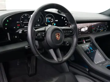 PORSCHE Taycan Cross Turismo 4 P-Display PANO Sitzklima