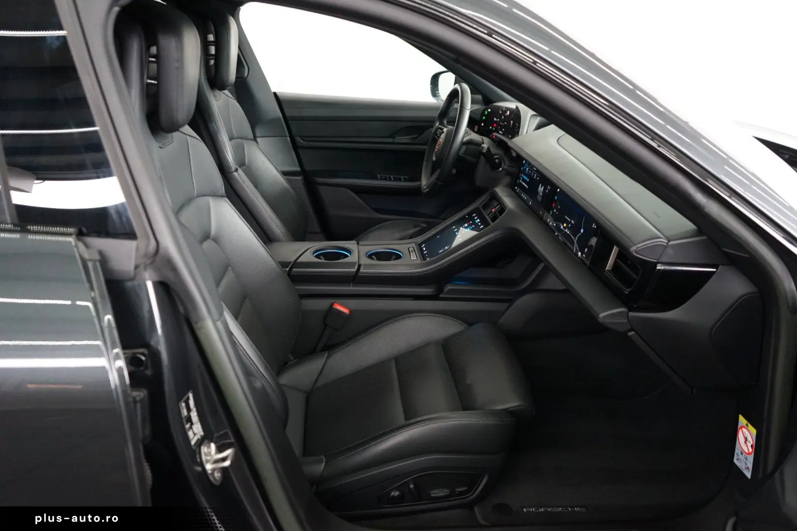 PORSCHE Taycan Cross Turismo 4 P-Display PANO Sitzklima