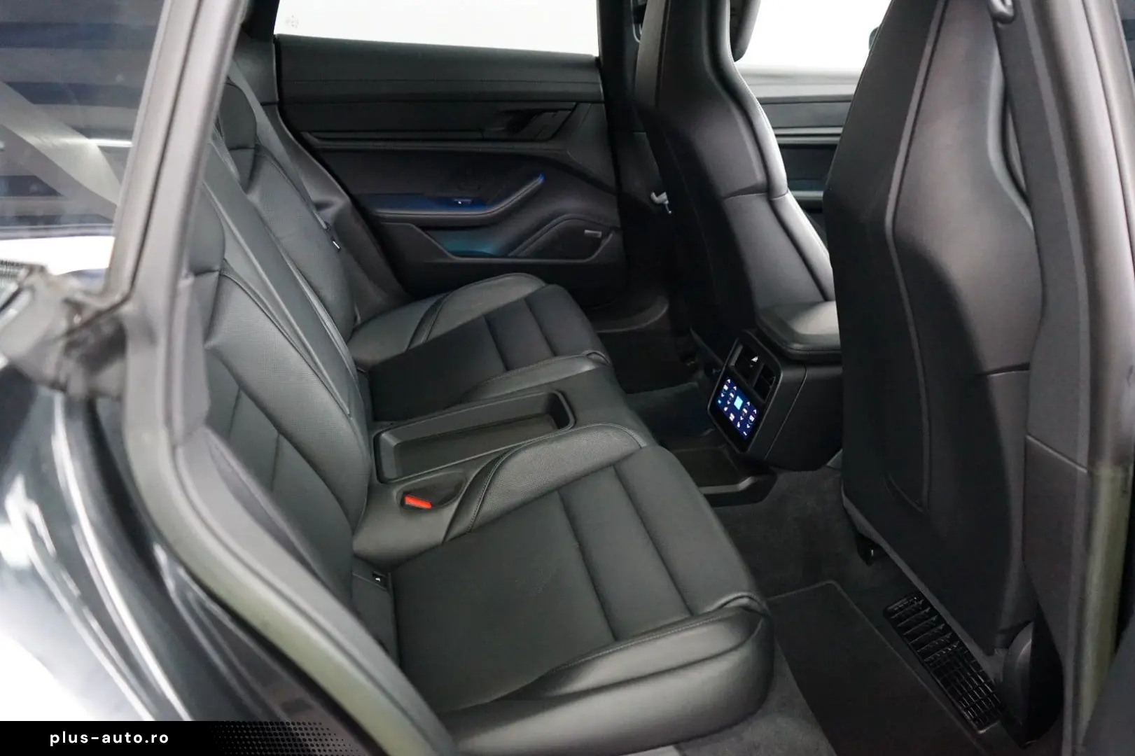 PORSCHE Taycan Cross Turismo 4 P-Display PANO Sitzklima