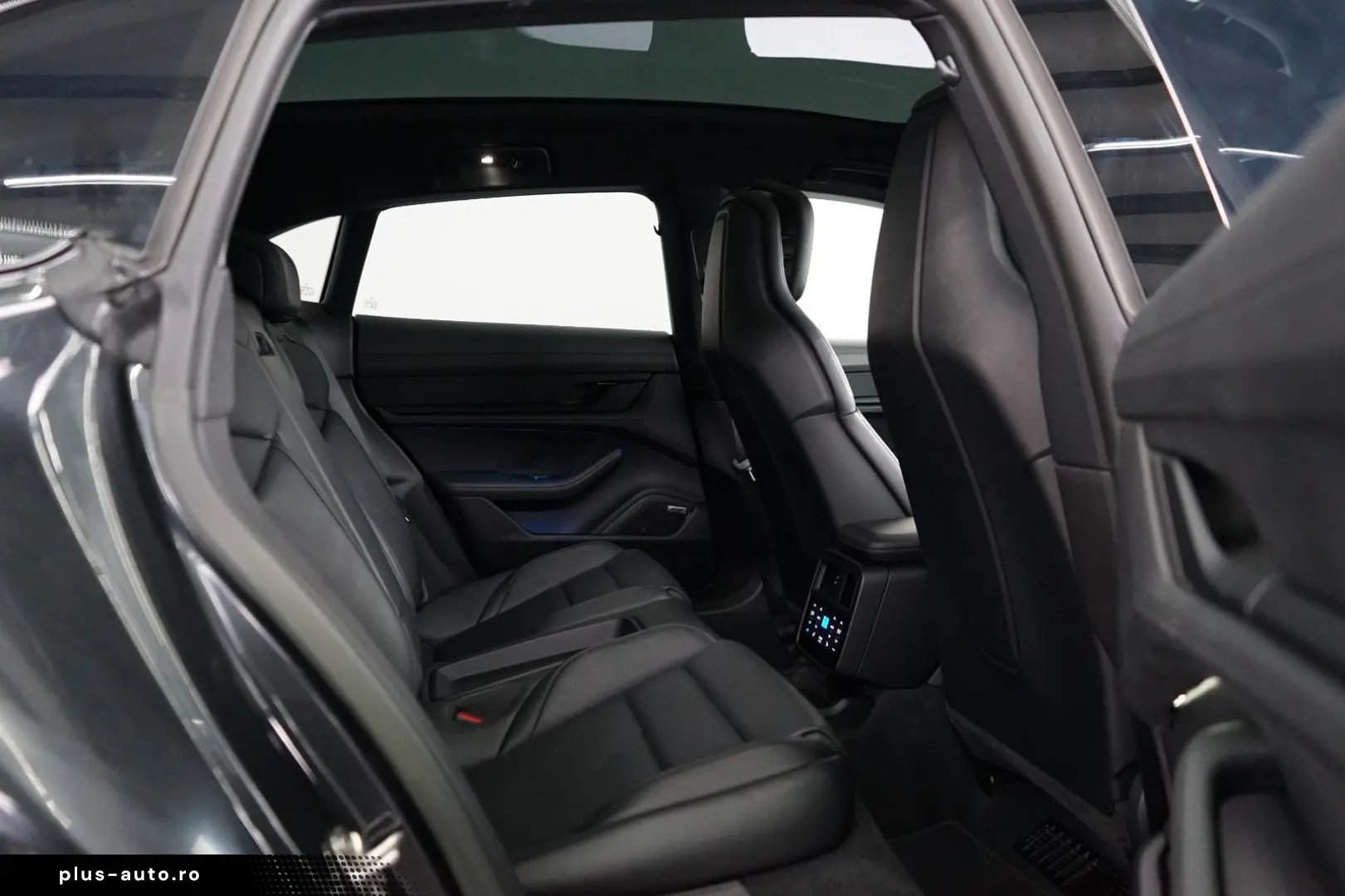 PORSCHE Taycan Cross Turismo 4 P-Display PANO Sitzklima