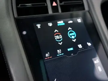 PORSCHE Taycan Cross Turismo 4 P-Display PANO Sitzklima