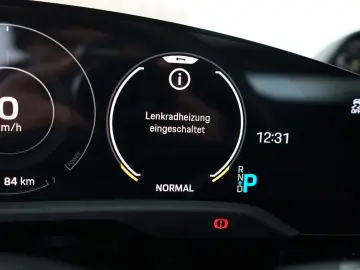 PORSCHE Taycan Cross Turismo 4 P-Display PANO Sitzklima