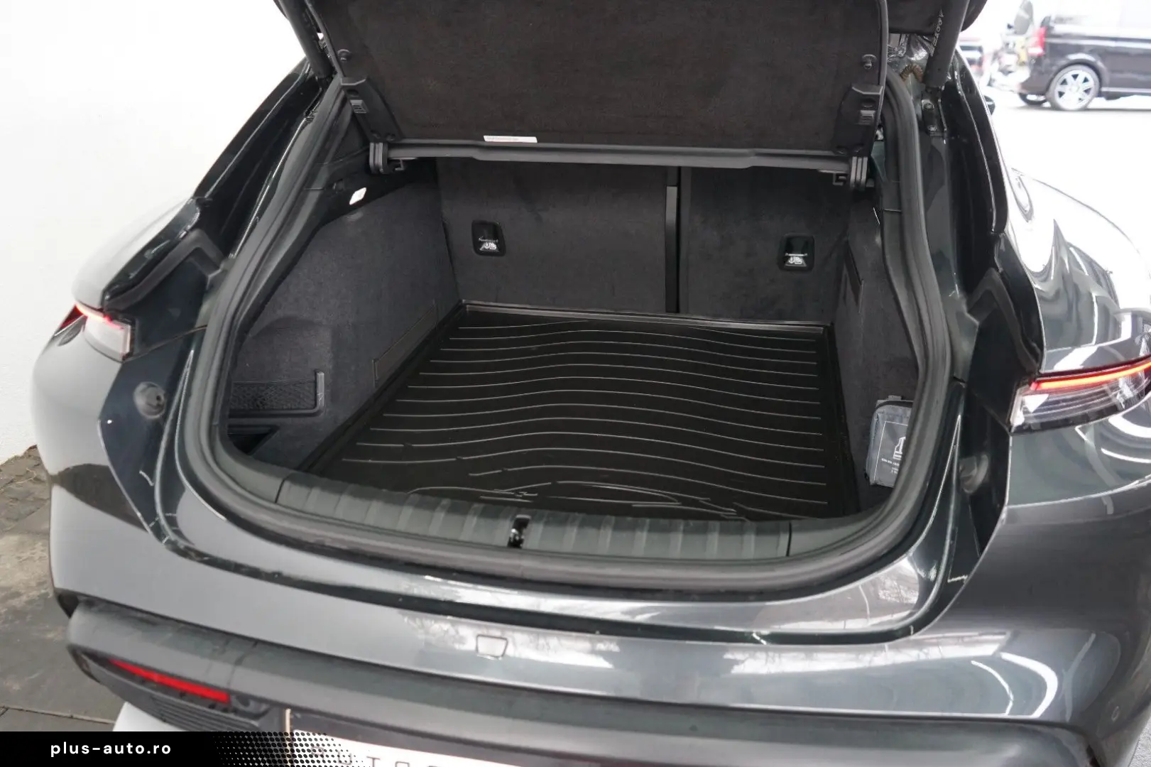 PORSCHE Taycan Cross Turismo 4 P-Display PANO Sitzklima