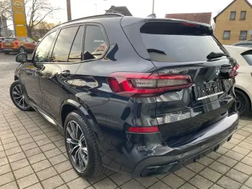 BMW X5 xDrive40d M SPORT PANO LASER PA  HUD MERINO