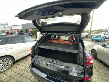 BMW X5 xDrive40d M SPORT PANO LASER PA  HUD MERINO