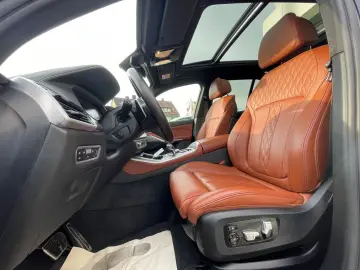 BMW X5 xDrive40d M SPORT PANO LASER PA  HUD MERINO